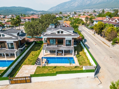 Villa Capella Sirius, doğa içerisinde, özel havuzlu, geniş bahçeli, modern dizayn edilmiş, 8 kişilik villa